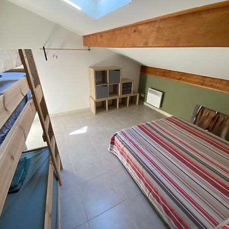 Appartement Climatise Au Pied Du Mont Ventoux Malemort-du-Comtat エクステリア 写真