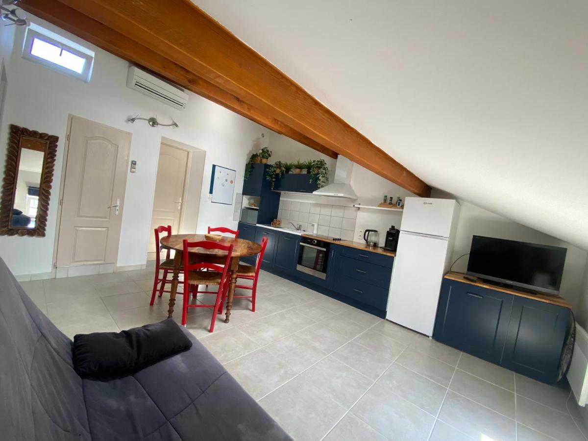 Appartement Climatise Au Pied Du Mont Ventoux Malemort-du-Comtat エクステリア 写真