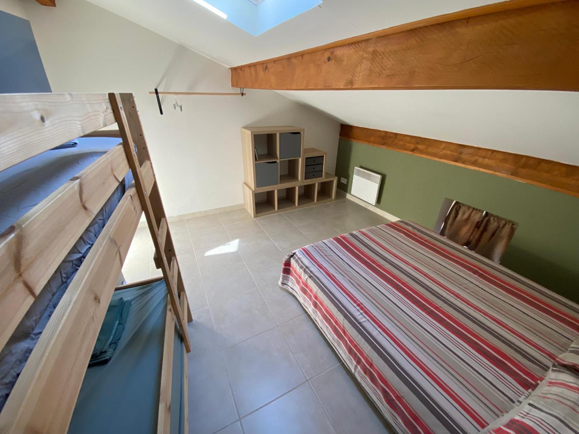 Appartement Climatise Au Pied Du Mont Ventoux Malemort-du-Comtat エクステリア 写真